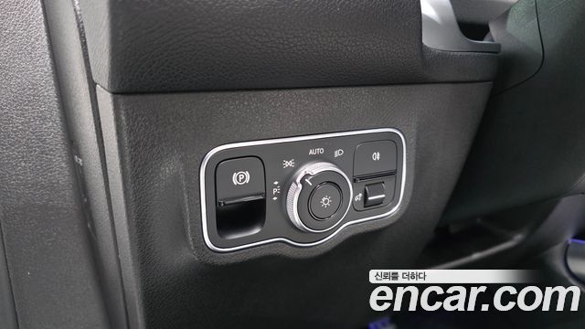 Mercedes-Benz GLB-Class GLB250 4MATIC