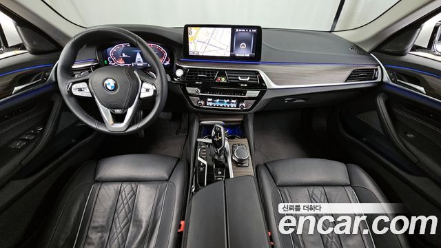 BMW 5-Series 530i Luxury