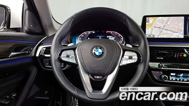BMW 5-Series 530i Luxury