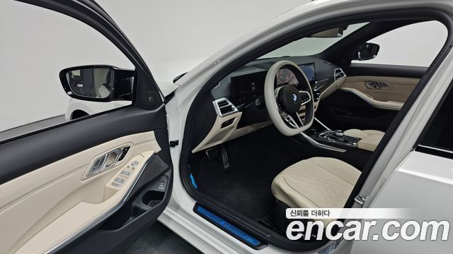 BMW 3-Series M340i xDrive Touring Pro
