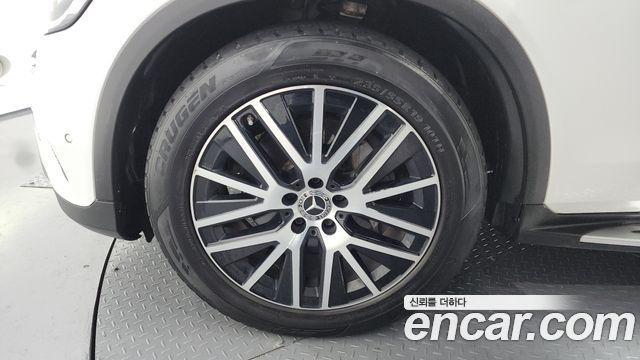 Mercedes-Benz GLC-Class GLC300 4MATIC