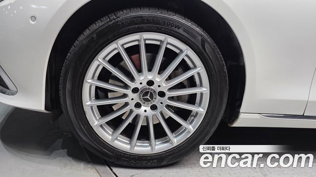 Mercedes-Benz E-Class E220d 4MATIC Exclusive