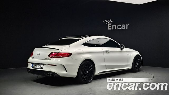 Mercedes-Benz C-Class C63 AMG Coupe