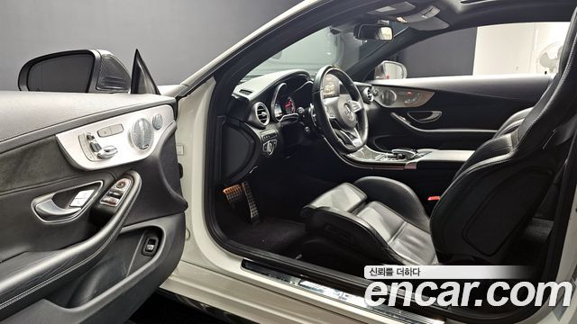 Mercedes-Benz C-Class C63 AMG Coupe