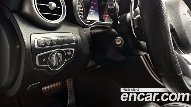 Mercedes-Benz C-Class C63 AMG Coupe