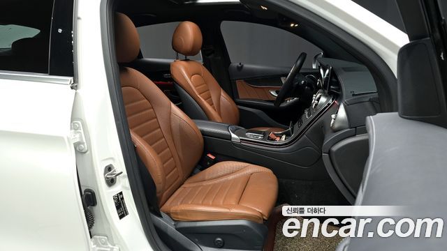 Mercedes-Benz GLC-Class GCL300 4MATIC Coupe