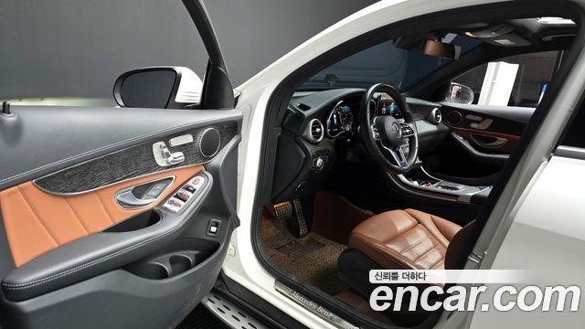Mercedes-Benz GLC-Class GCL300 4MATIC Coupe