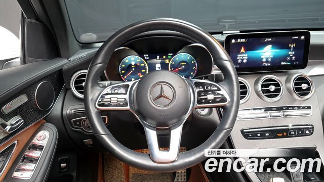 Mercedes-Benz GLC-Class GCL300 4MATIC Coupe