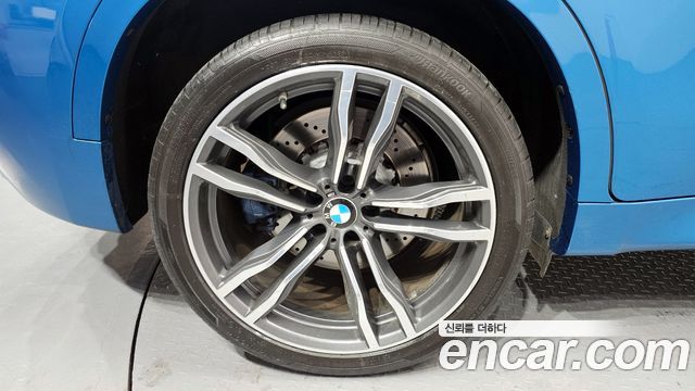 BMW X6M 4.4