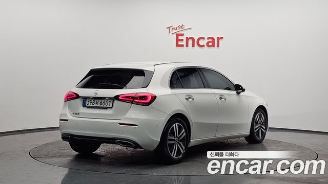 Mercedes-Benz A-Class A220 Hatchback