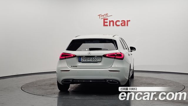 Mercedes-Benz A-Class A220 Hatchback
