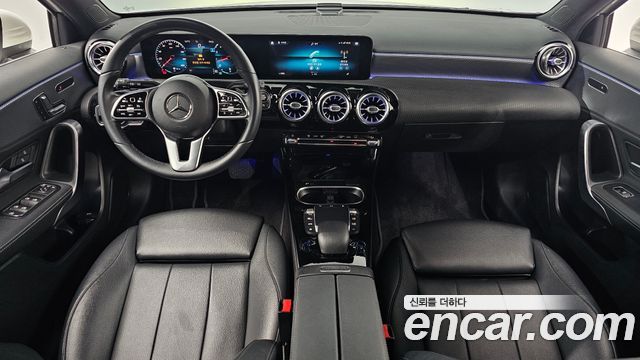 Mercedes-Benz A-Class A220 Hatchback
