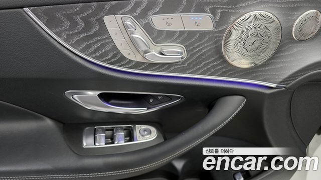 Mercedes-Benz E-Class E450 4MATIC Coupe