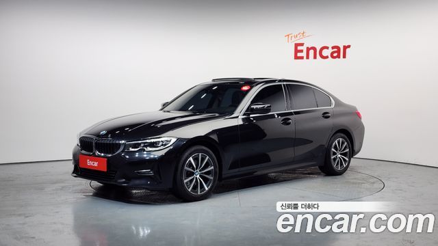 BMW 3-Series 320i