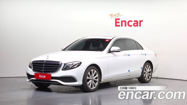 Mercedes-Benz E-Class E300 4MATIC Exclusive
