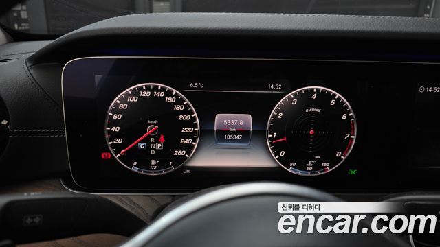 Mercedes-Benz E-Class E300 4MATIC Exclusive