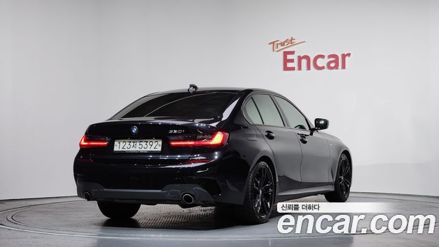 BMW 3-Series 330i M Sport