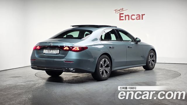 Mercedes-Benz E-Class E200 Avantgarde