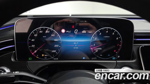 Mercedes-Benz E-Class E200 Avantgarde