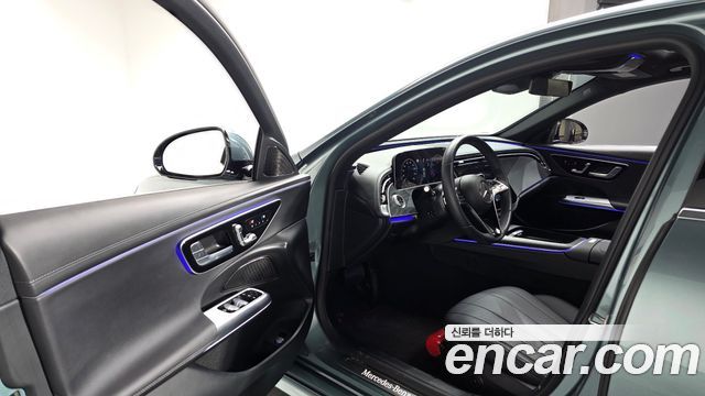Mercedes-Benz E-Class E200 Avantgarde