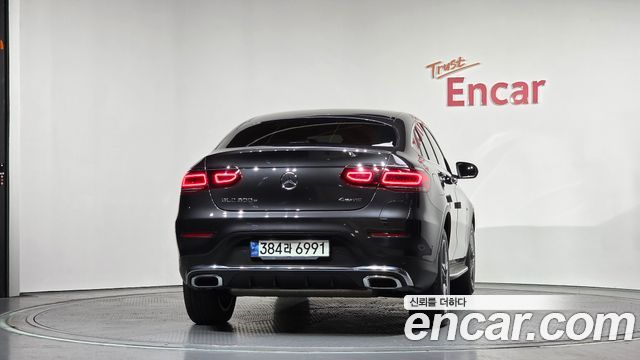 Mercedes-Benz GLC-Class GLC300e 4MATIC Coupe