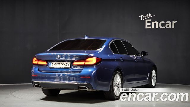 BMW 5-Series 530i Luxury