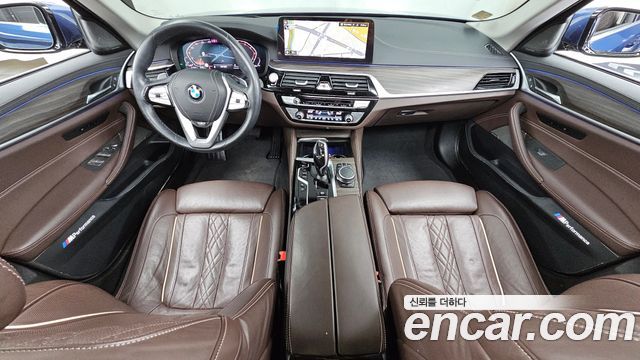 BMW 5-Series 530i Luxury