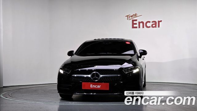 Mercedes-Benz CLS-Class CLS300d AMG Line
