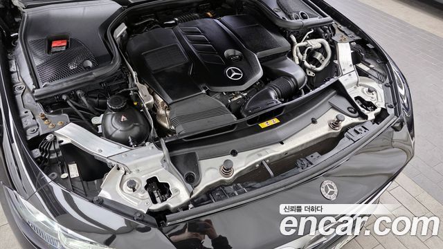 Mercedes-Benz CLS-Class CLS300d AMG Line