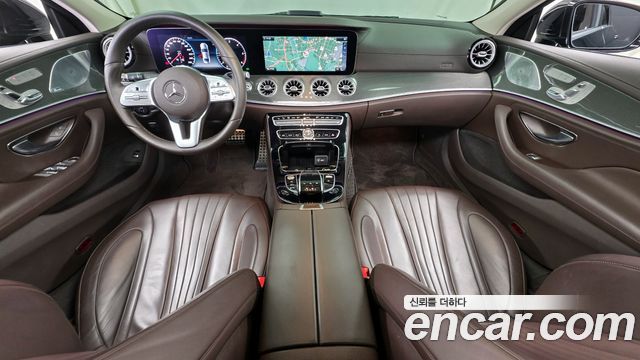 Mercedes-Benz CLS-Class CLS300d AMG Line
