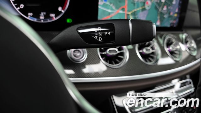 Mercedes-Benz CLS-Class CLS300d AMG Line