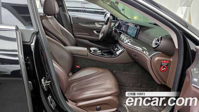 Mercedes-Benz CLS-Class CLS300d AMG Line