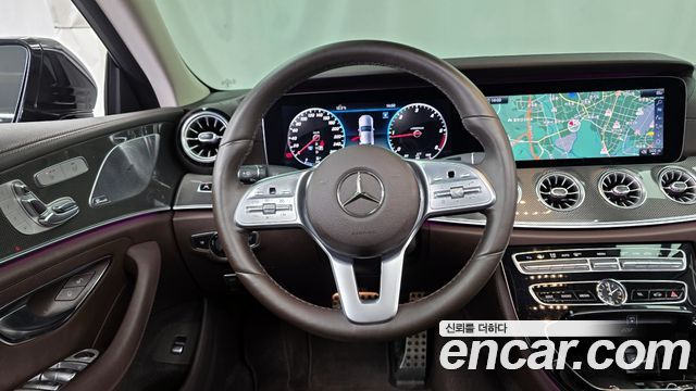 Mercedes-Benz CLS-Class CLS300d AMG Line
