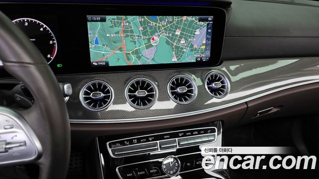 Mercedes-Benz CLS-Class CLS300d AMG Line