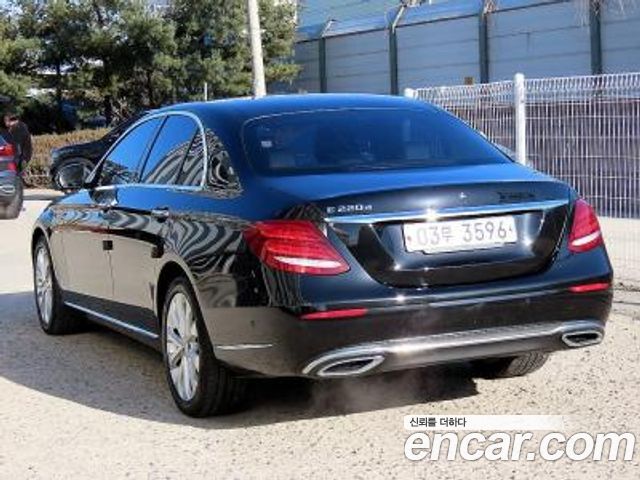 Mercedes-Benz E-Class E220d Exclusive
