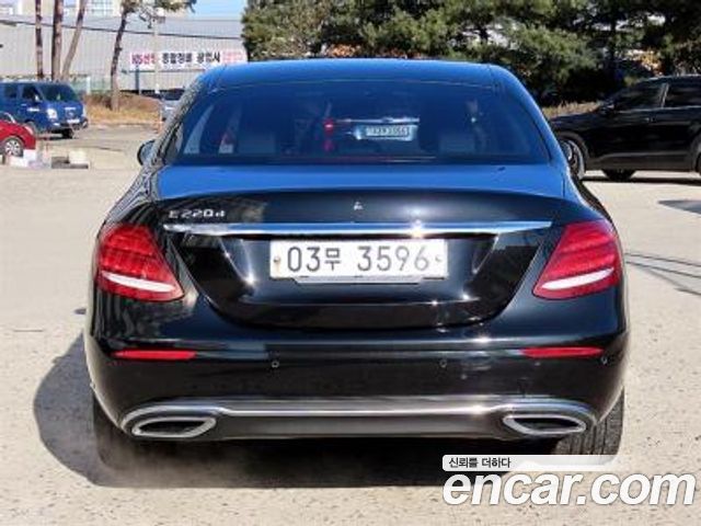 Mercedes-Benz E-Class E220d Exclusive