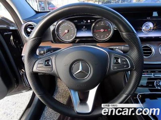 Mercedes-Benz E-Class E220d Exclusive