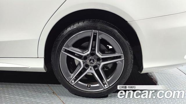 Mercedes-Benz C-Class C200 AMG Line