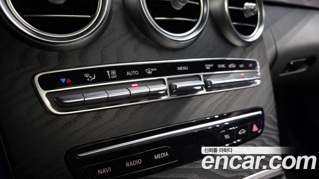 Mercedes-Benz C-Class C200 AMG Line