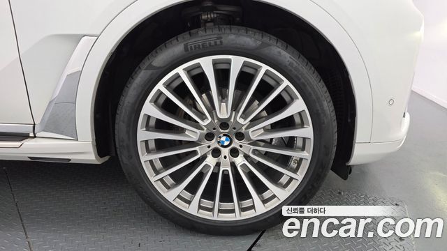 BMW X7 xDrive 40i Design Pure Excellence 7-Seater