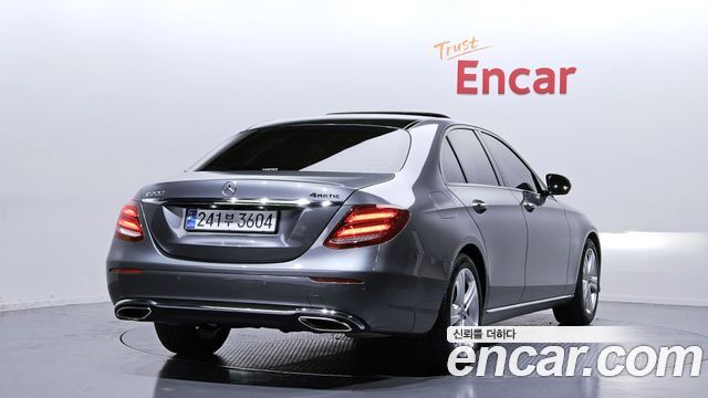 Mercedes-Benz E-Class E200 Avantgarde