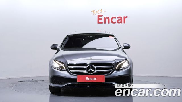 Mercedes-Benz E-Class E200 Avantgarde