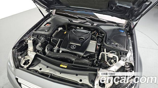 Mercedes-Benz E-Class E200 Avantgarde