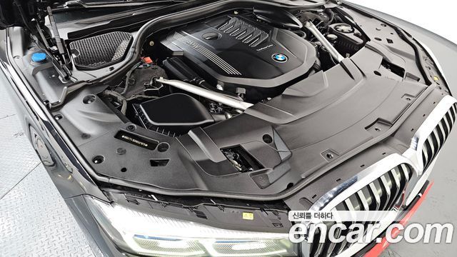 BMW 7-Series 740Li xDrive Design Pure Excellence