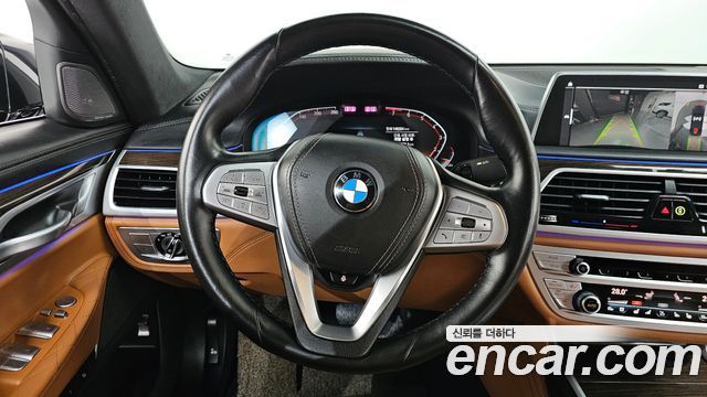 BMW 7-Series 740Li xDrive Design Pure Excellence
