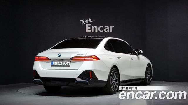 BMW 5-Series 523d M Sport