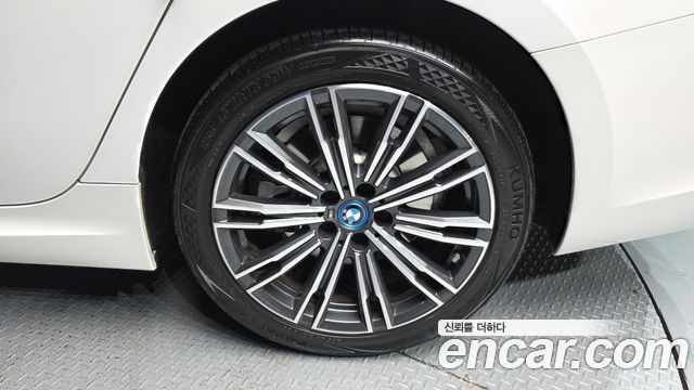 BMW 3-Series 320e M Sports