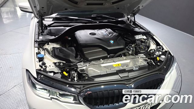 BMW 3-Series 320e M Sports