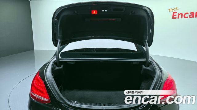 Mercedes-Benz C-Class C220 d Avantgarde