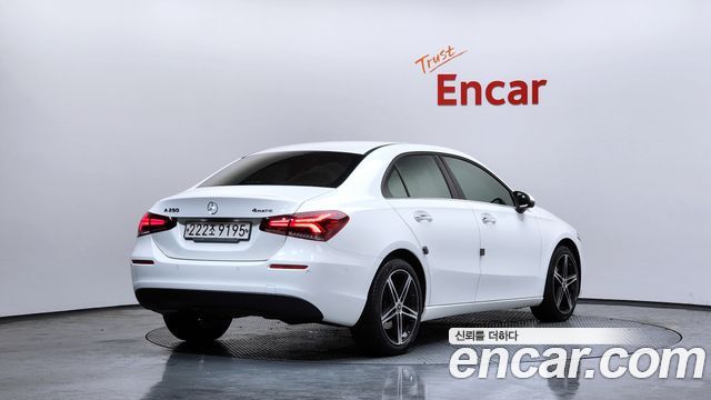 Mercedes-Benz A-Class A250 4MATIC Sedan